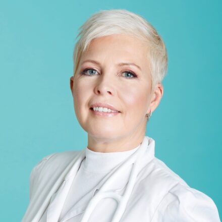 Dr. Evelin Ilves